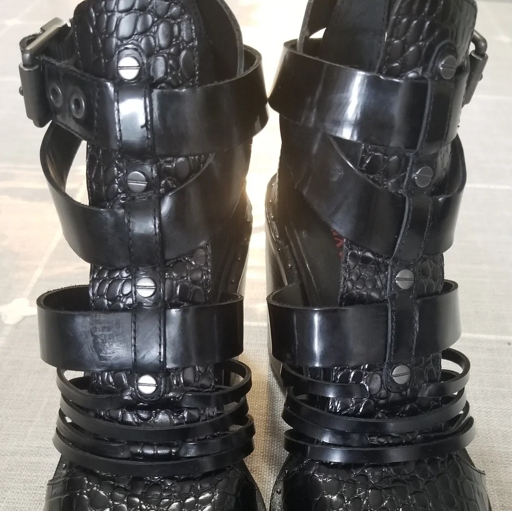 LUXURY Rebel Shoes, Color Black, Size 36
